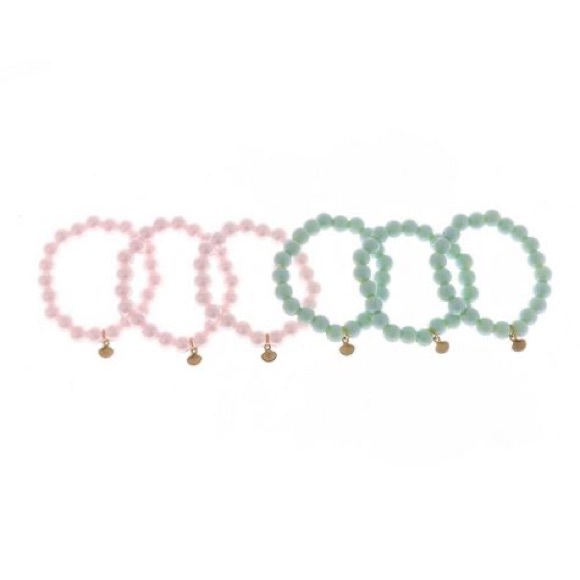 Beaded shell charm bracelet set of 6 - Picture 3 of 3